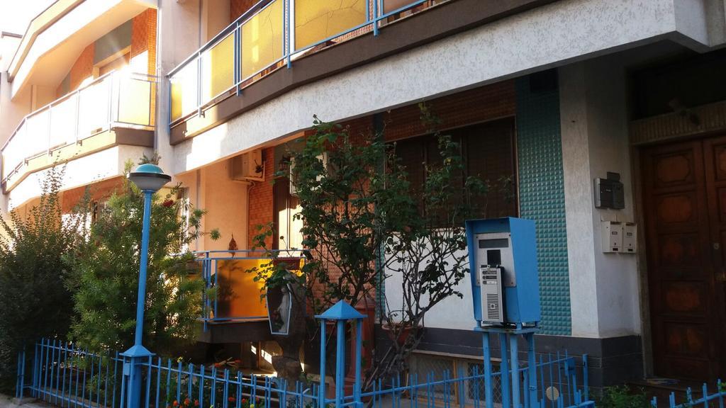 バーリTony'S Houseアパートメント エクステリア 写真